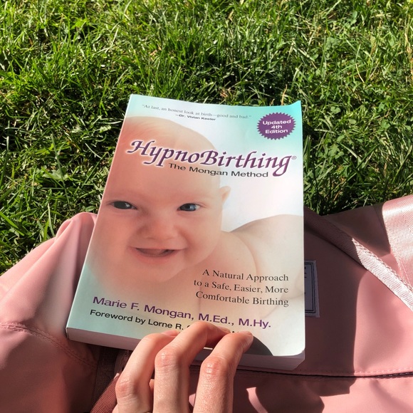 Book- Hypnobirthing - Picture 2 of 4
